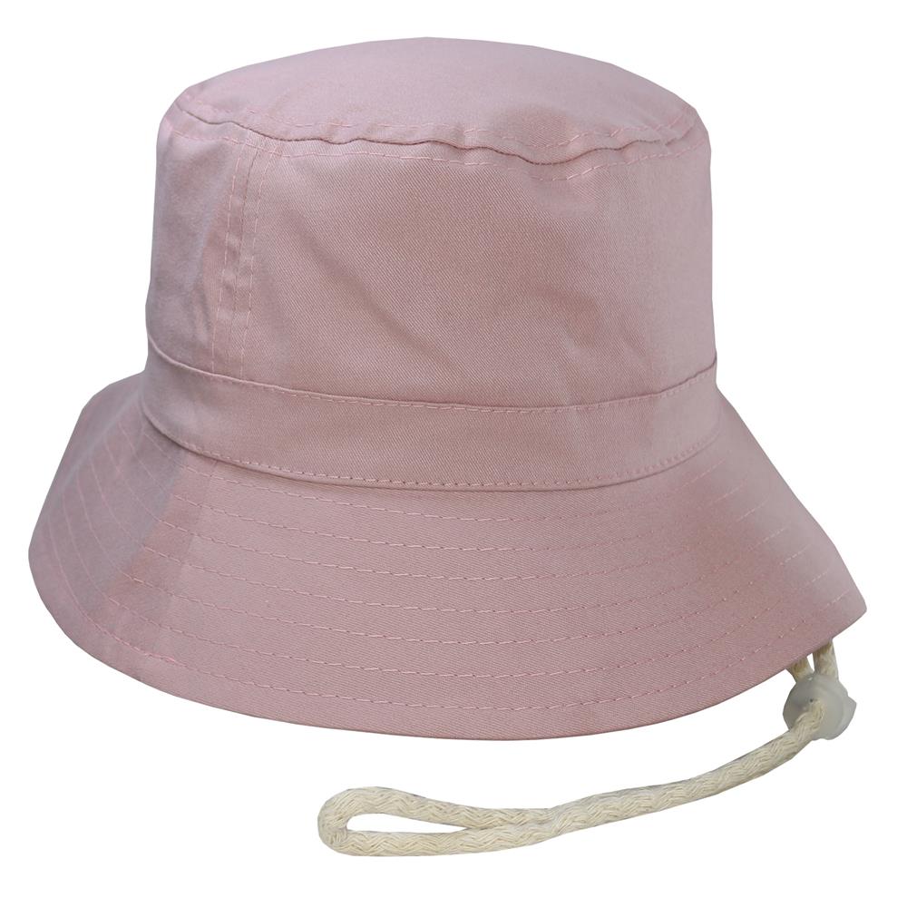 Bucket hat con cordón en gabardina rosa.