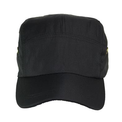 Gorra negra de poliester visera curva